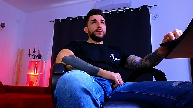 MightyAaron66 라이브 XXX 채팅