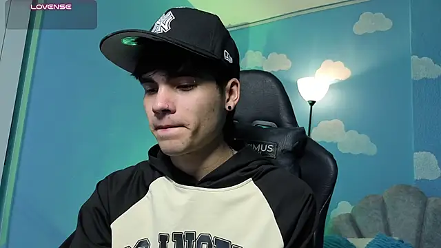 Živý XXX chat Deimon_Stan_