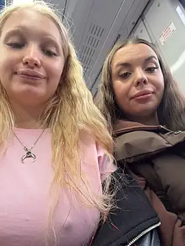 Elfi_InPublicn Live XXX chat