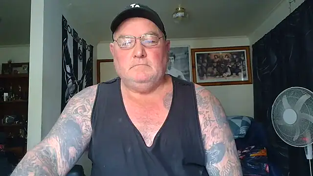 KINKYBLUEYES69 Webcam-Show