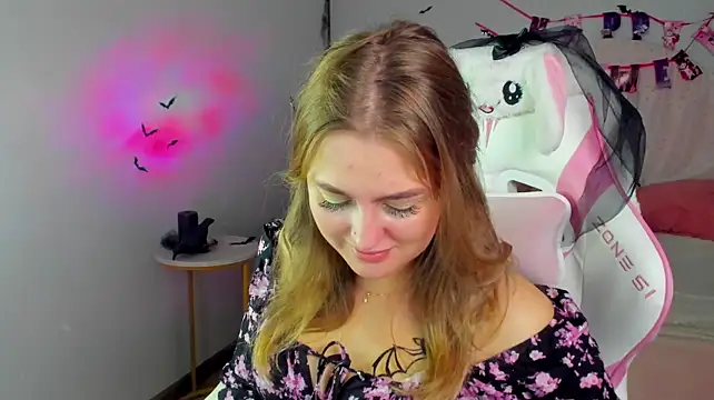 Chat XXX en directo de EllaBells