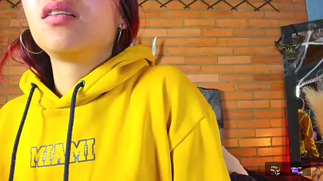 Chat XXX en directo de Emma_belley