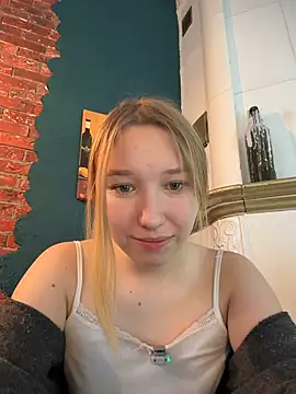 -NaughtyAngel-'s Live XXX Chat