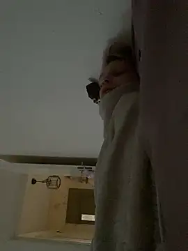 Divabolical Show in webcam
