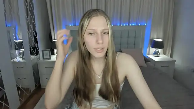 MiaCream – Live XXX-chat