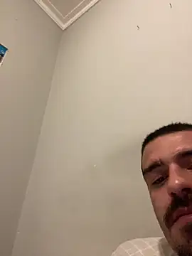 Ivis1999 – Naživo XXX chat