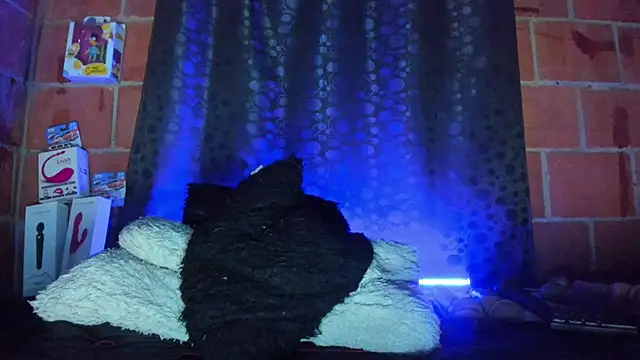 Živý XXX chat Cata-angel