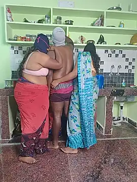 הופעת וובקאם של auntylover267