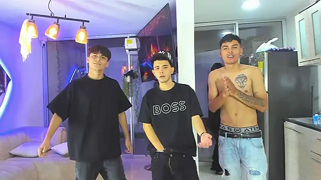 دردشة Houseofwarrios الجنسية المباشرة