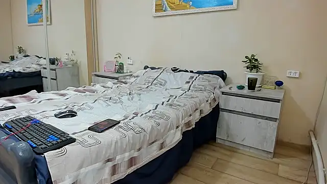 DUSSY_PUSSY Chat XXX in diretta