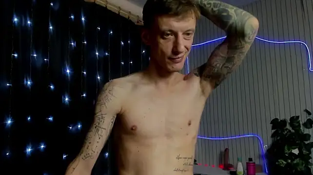 James2Inked live XXX chat