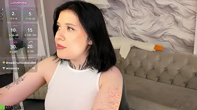 Kylie-Voss Chat XXX live