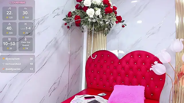 Chat +18 de dianamilf ao vivo