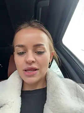 AngelinaTeller Chat XXX in diretta