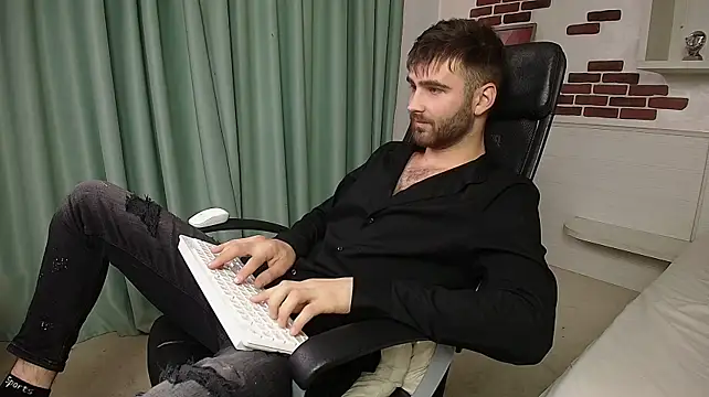 KyloEast's Live XXX Chat
