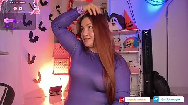 Chat XXX en directo de EmilyBarragan_