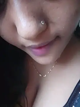 Aruna-1 লাইভ XXX চ্যাট