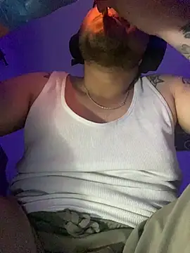 Chat XXX en directo de GusanoDelicioso