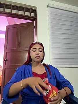 Bella-Sanders Live XXX-Chat