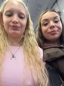 Elfi_InPublic Live XXX Chat