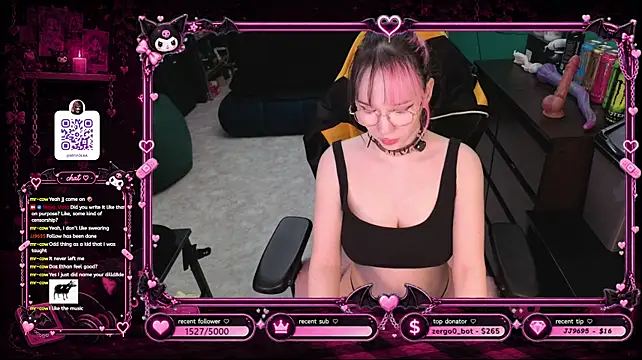 Chat XXX en directo de Maya_Viola