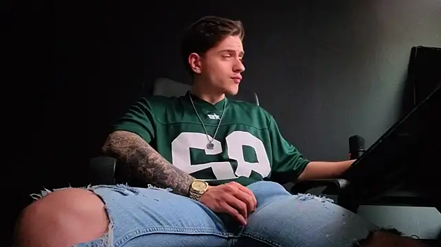 FelixStarkk XXX чат на живо