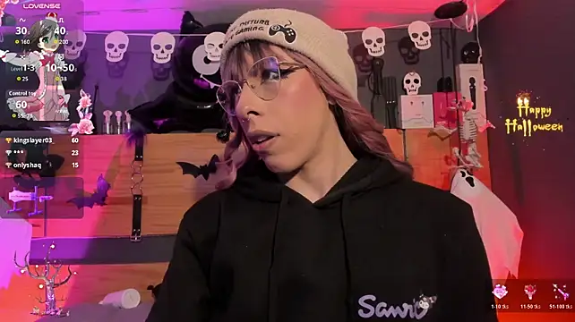 Chat XXX en directo de kattt_cut