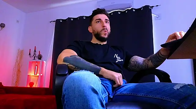 Chatroom XXX en direct de MightyAaron66