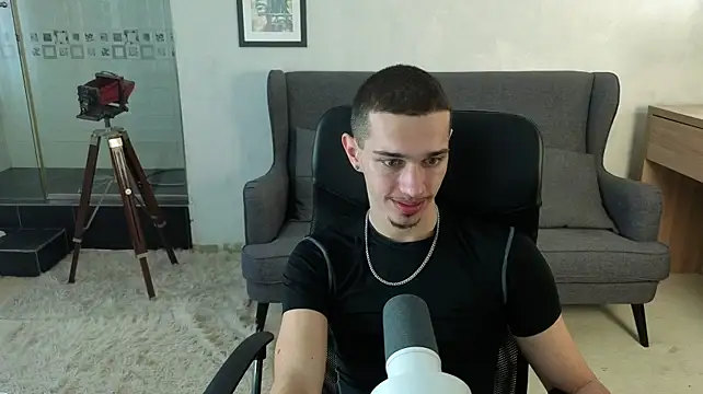 Chat +18 de KaydenDrew ao vivo