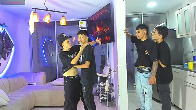 แชท XXX สดของ Houseofwarrios
