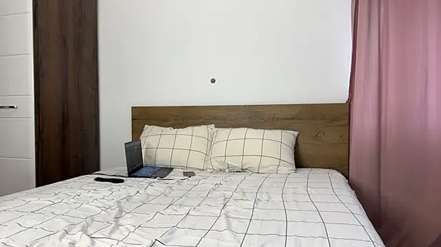 MathiasRay Live XXX Chat