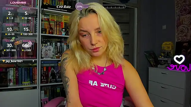 Julia_666 Live XXX-Chat