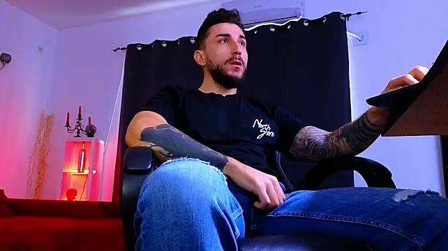 Chat XXX Live MightyAaron66
