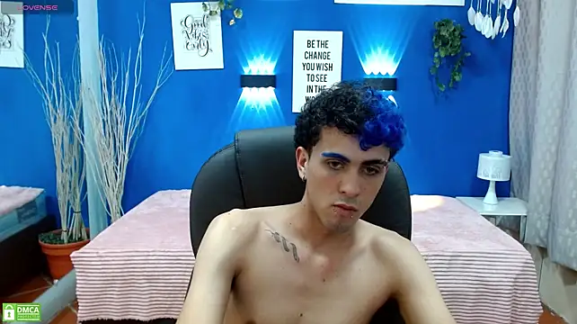 noah_bluex Live XXX Chat