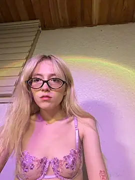 Chat XXX ao vivo de ReenKitty