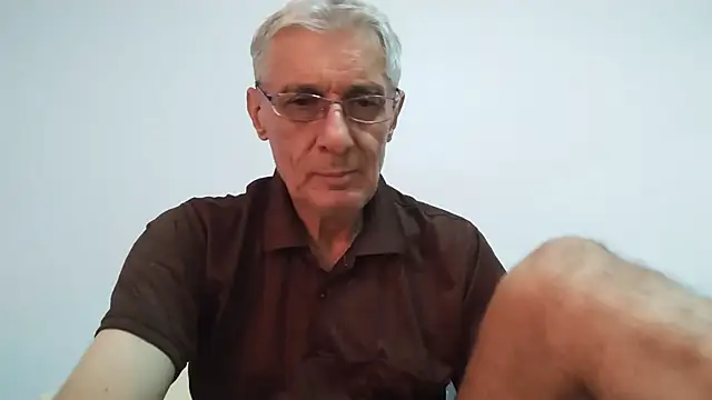 Chat XXX en directo de BIGUNCUTHARDCOCK