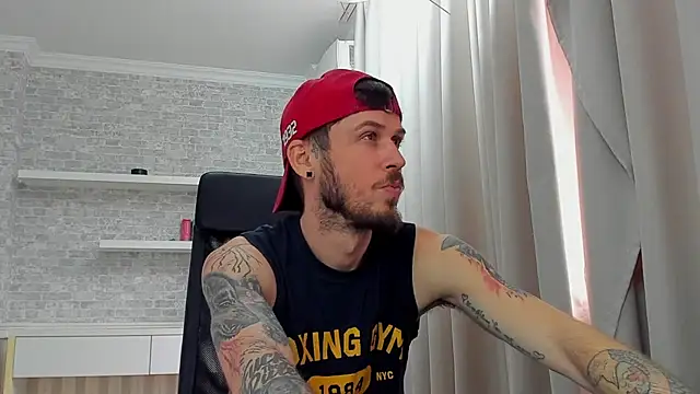 JonahShaw Adlı Modelin Canlı XXX Sohbeti