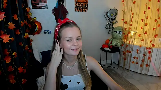 MidnighteAura Chat XXX in diretta