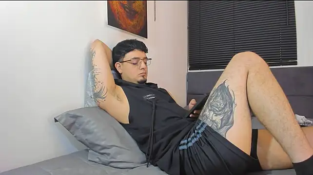 Онлайн чат XXX alejandro_calderon1