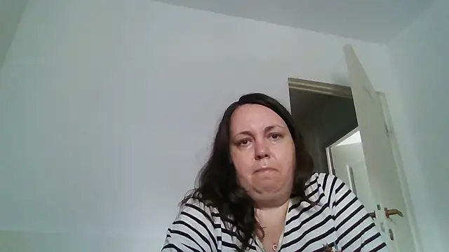 WendyRhoades Adlı Modelin Canlı XXX Sohbeti