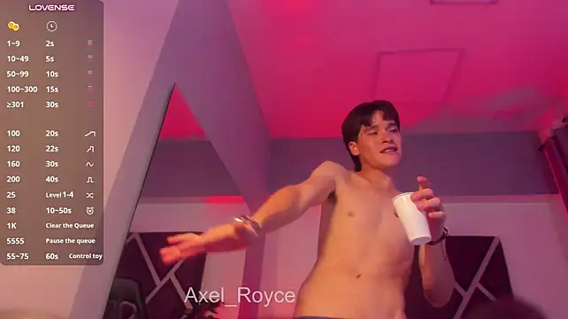 Axel_Royce Adlı Modelin Canlı XXX Sohbeti