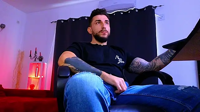 MightyAaron66 Chat XXX live