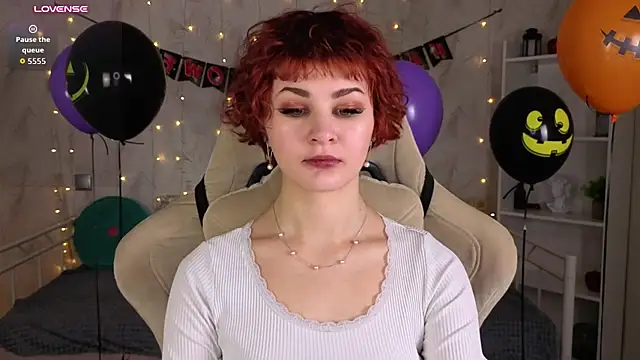 Kira__Fluffy Live XXX-Chat