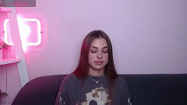 แชท XXX สดของ MilanaAngelAs