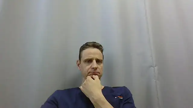 FreezeFire live XXX chat