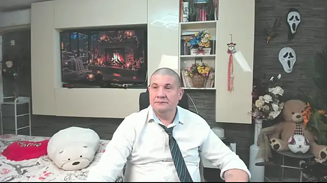SpartacusDaddy48 live XXX chat