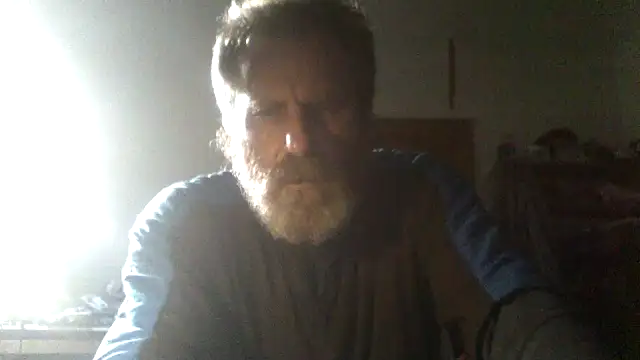 GingerBeardedLynx – Naživo XXX chat
