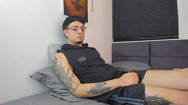 alejandro_calderon1 Live XXX-chat