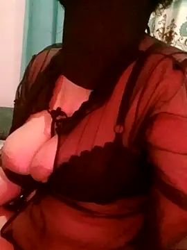MIRO-NAWAL's Live XXX Chat