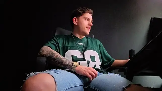 Czat XXX na żywo – FelixStarkk